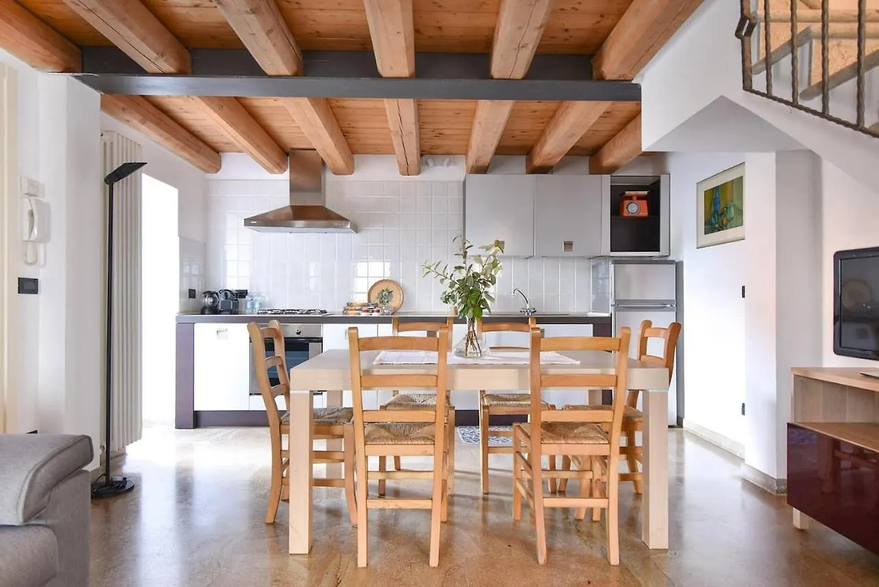 Calaone Wondeful Duplex Apartment Con Parcheggio X4 Baone